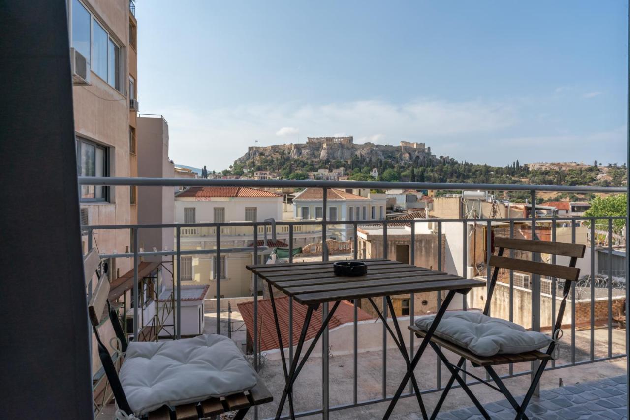 Luxury Apartment Overlooking The Citadel Of Tsakas Athen Exterior foto